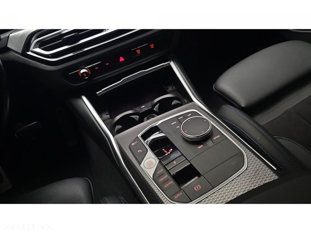 BMW Seria 3 320d xDrive mHEV M Sport - 22