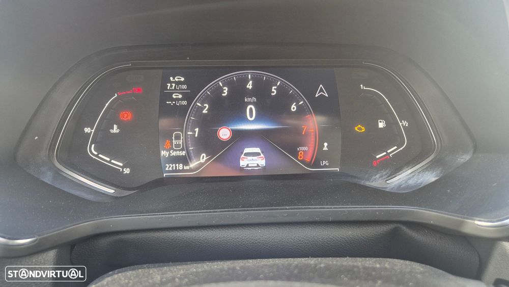 Renault Captur 1.0 TCe Techno Bi-Fuel - 13