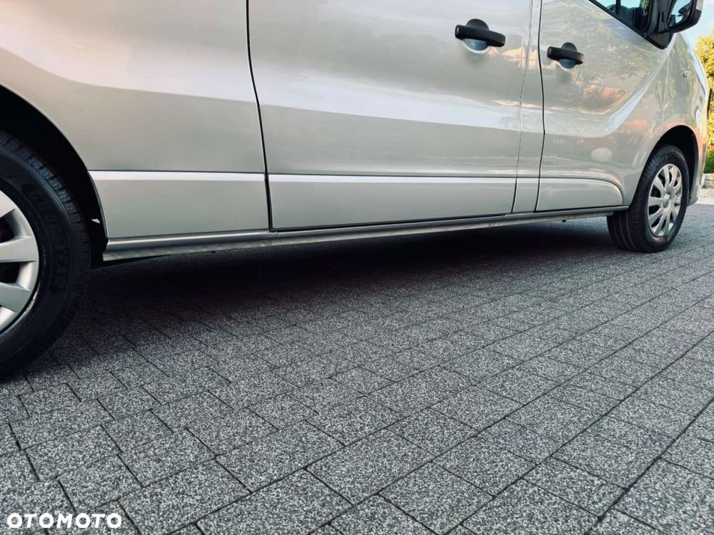Opel Vivaro - 23