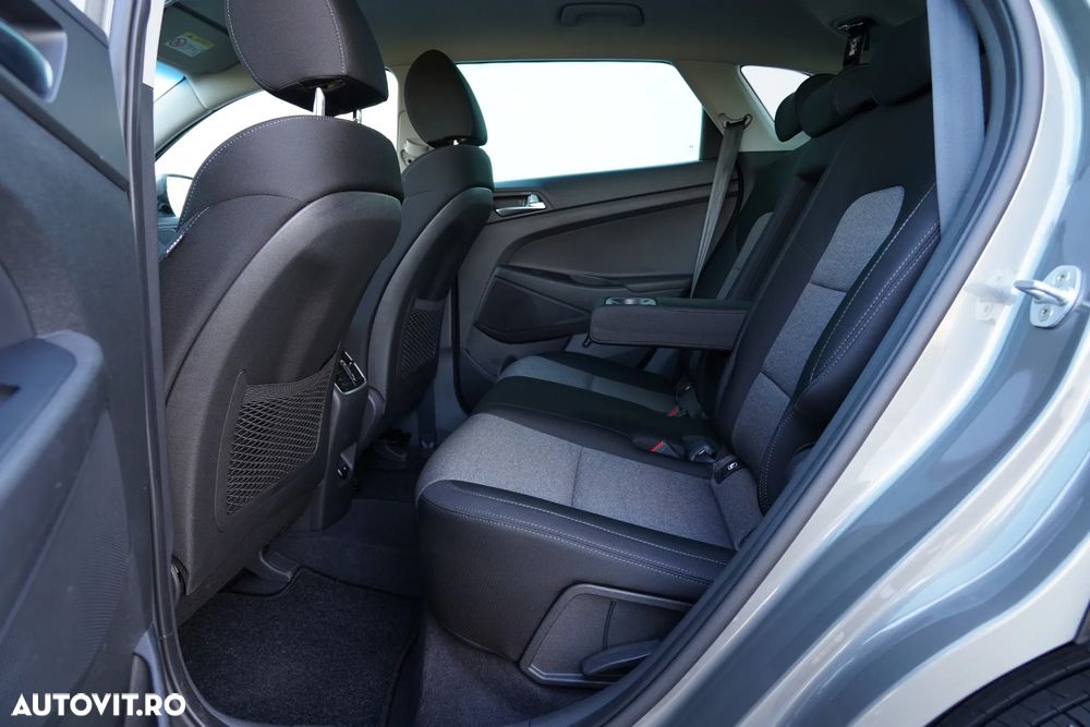 Hyundai Tucson blue 1.6 CRDi 2WD DCT Premium - 16