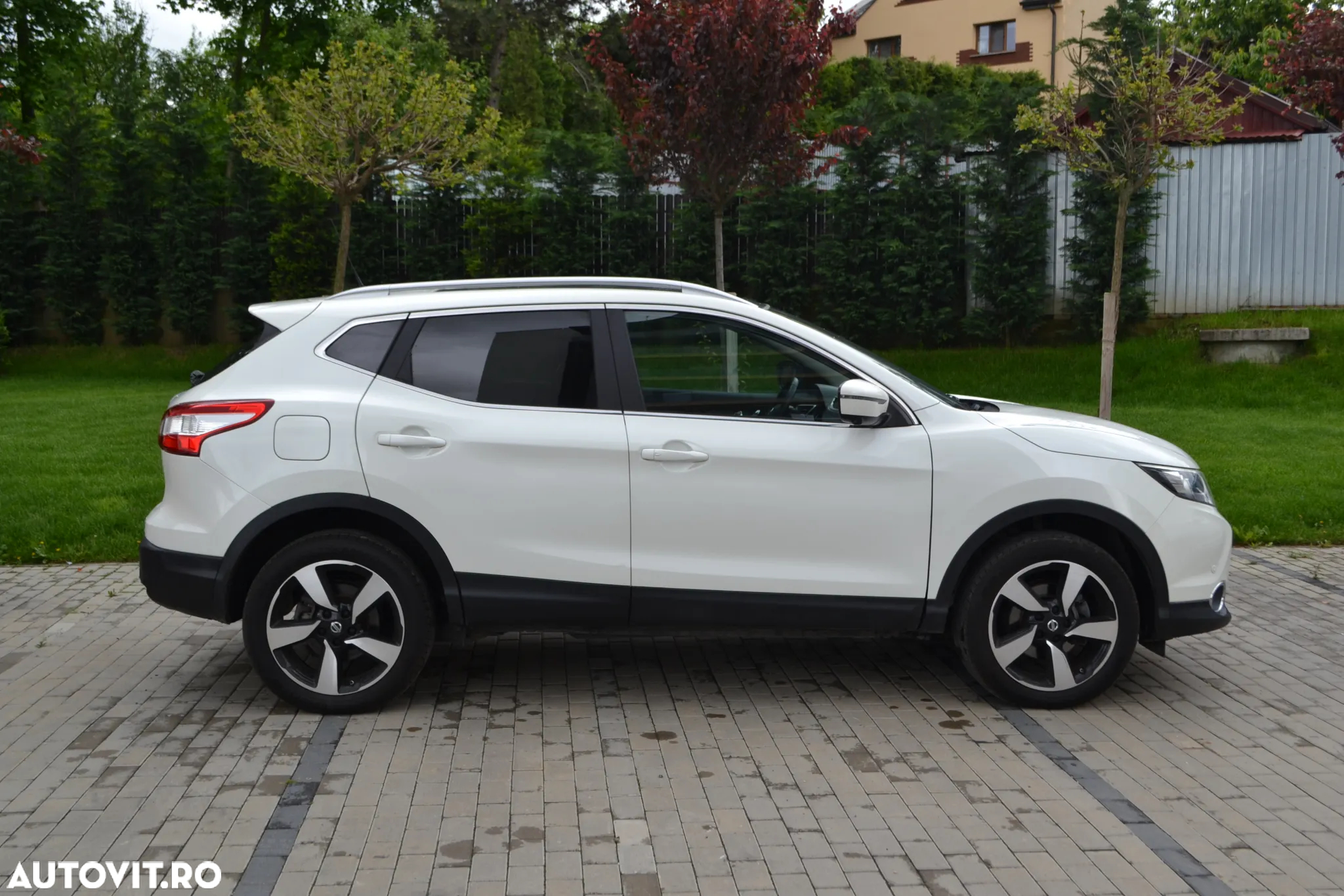 Nissan Qashqai 1.5 DCI TEKNA - 4