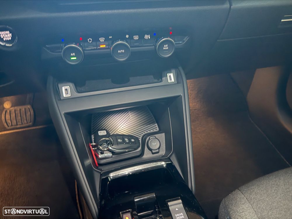 Citroën e-C4 50 kWh E-Series Collection - 27