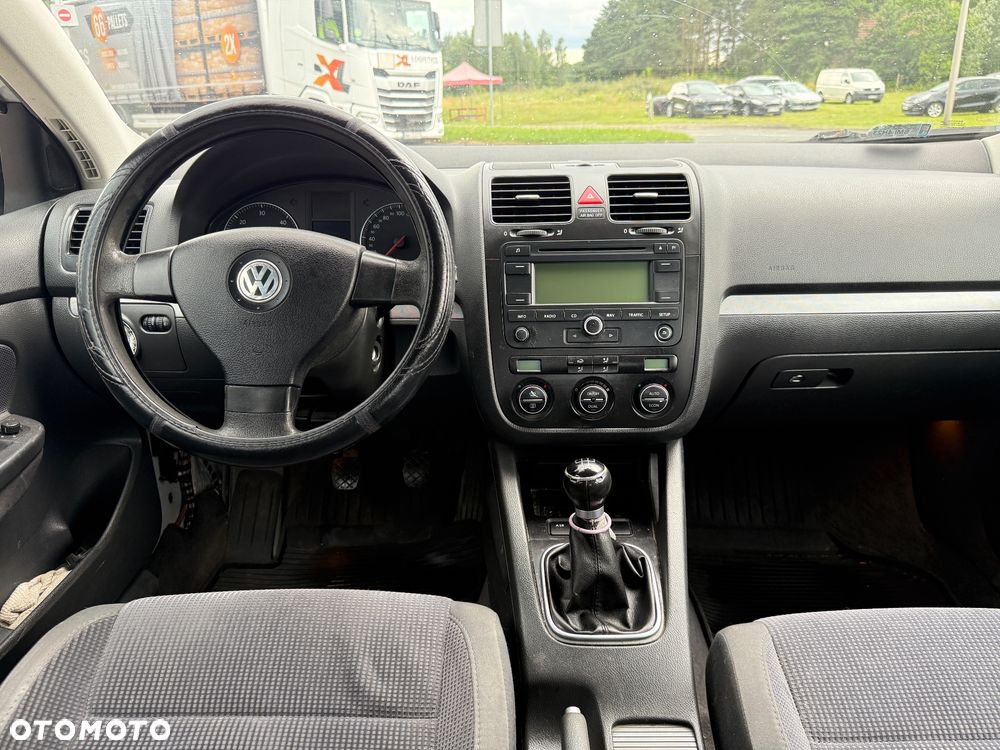 Volkswagen Jetta - 20