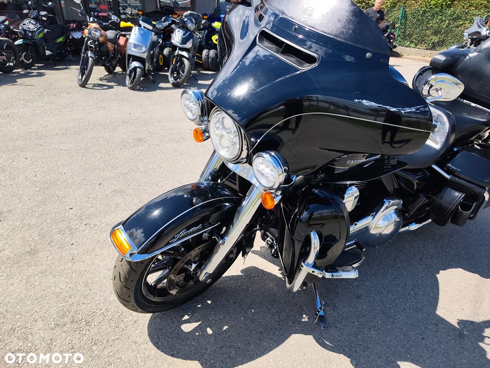 Harley-Davidson FLHTCU Ultra - 9