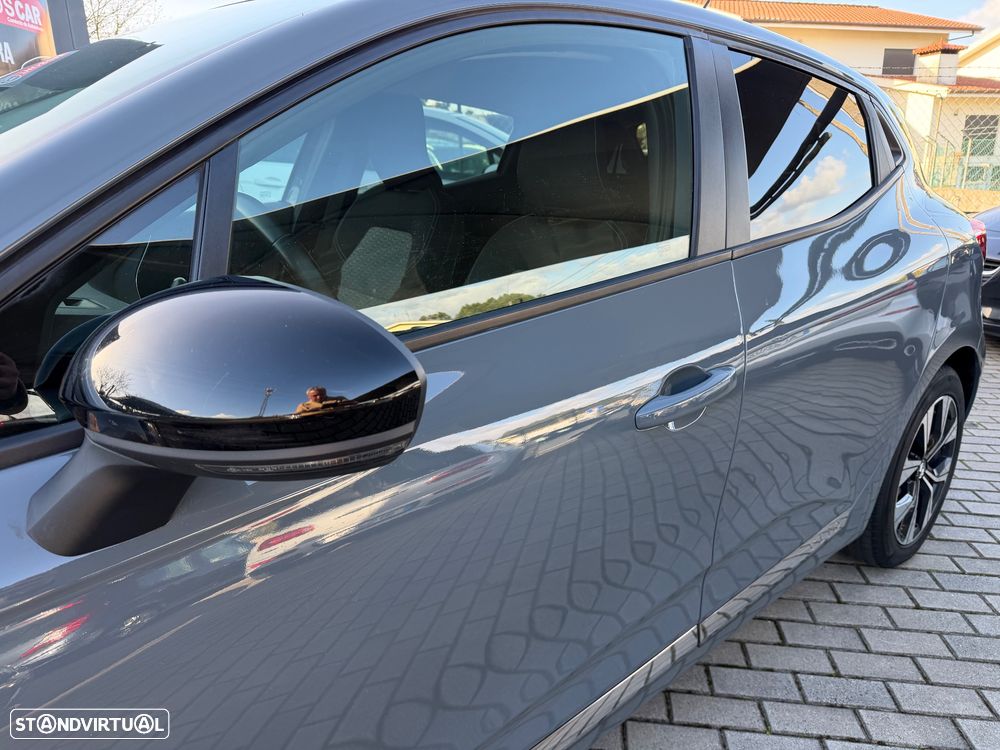 Renault Clio 1.0 TCe Limited Bi-Fuel - 22