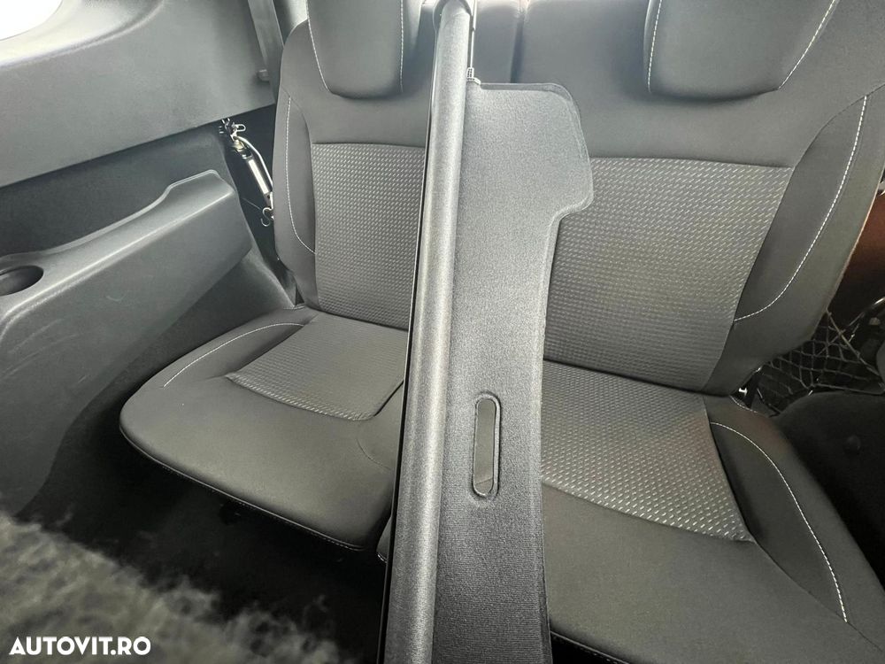 Dacia Lodgy 1.5 Blue dCi Laureate - 11