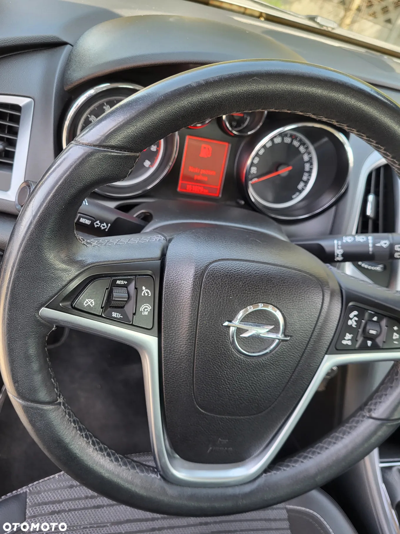 Opel Astra IV 1.4 T Cosmo - 24