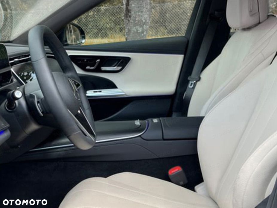 Mercedes-Benz Klasa E 220 d mHEV Avantgarde 9G-Tronic - 8