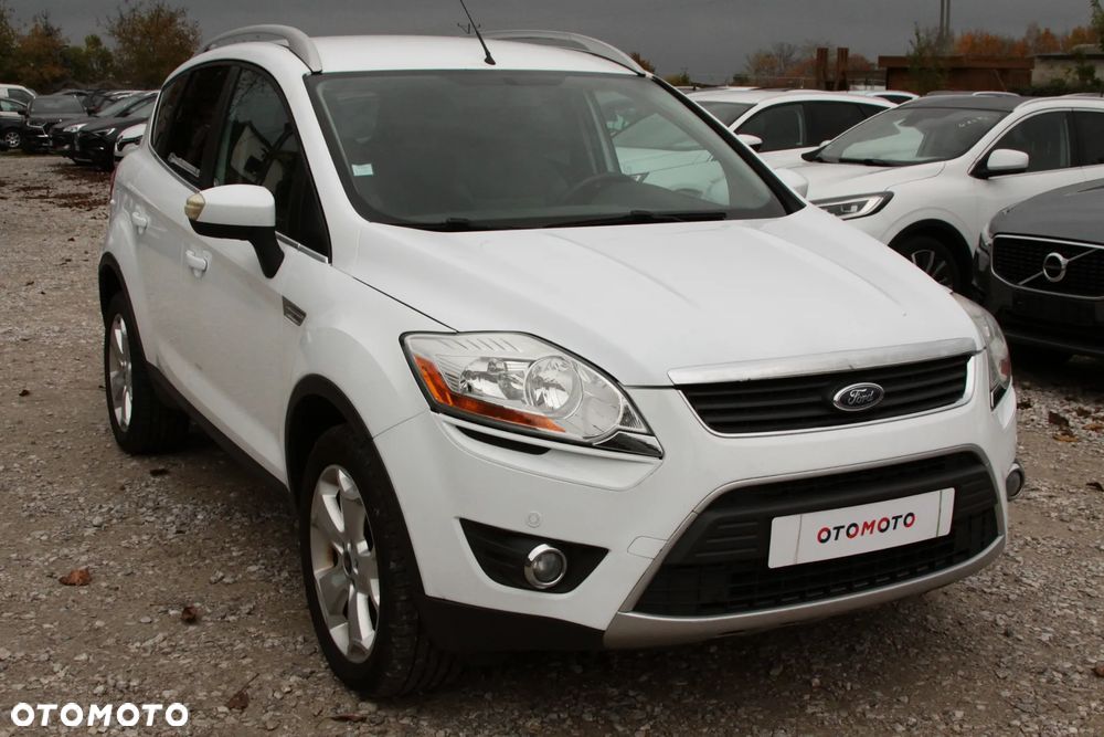 Ford Kuga 2.0 TDCi 2x4 Titanium - 3