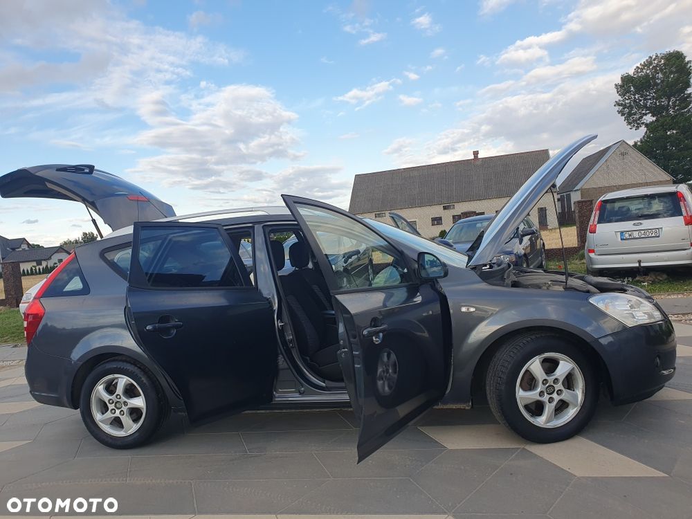 Kia Ceed - 6