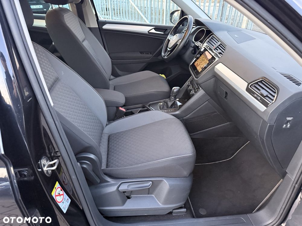 Volkswagen Tiguan - 13