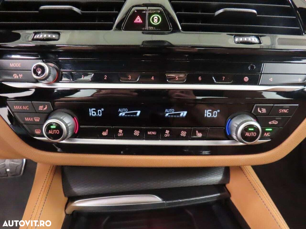 BMW Seria 5 520i Aut. M Sport Edition - 7