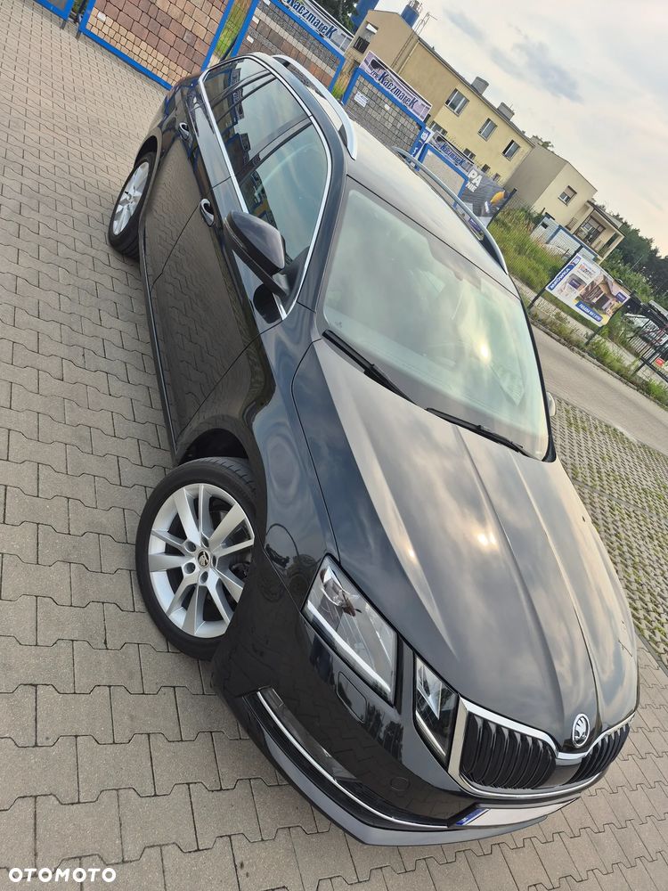 Skoda Octavia 2.0 TDI Elegance DSG - 6