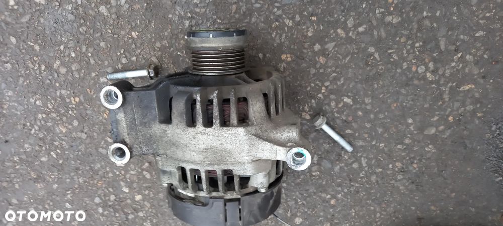 Fiat Bravo II 1.4 T-Jet Alternator - 4