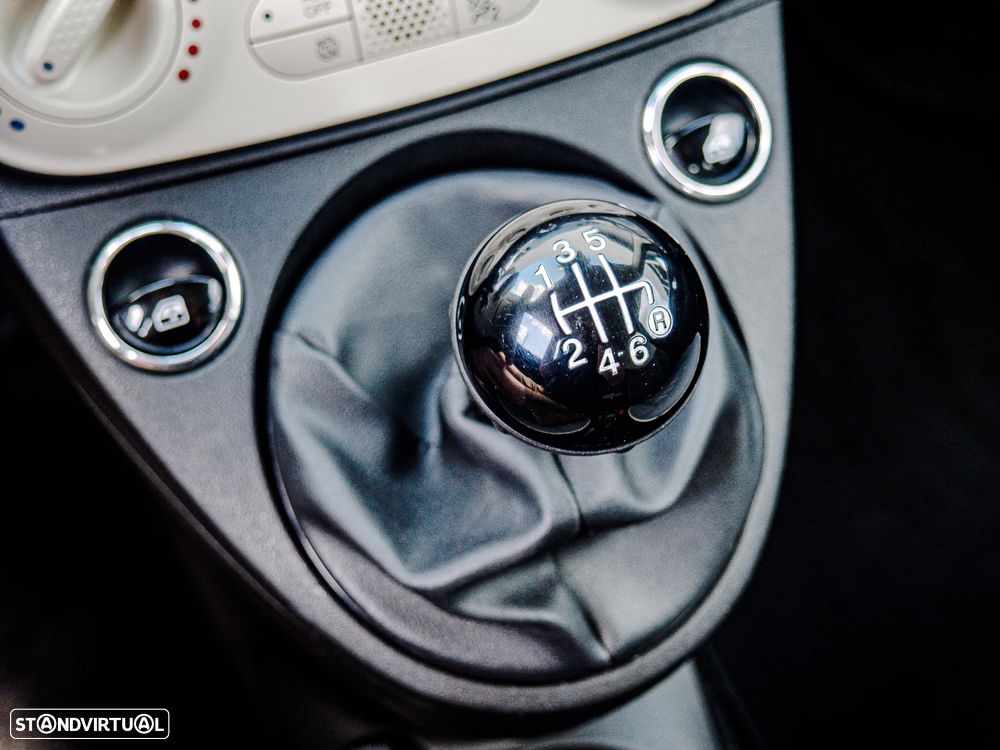 Fiat 500C 1.0 Hybrid Lounge - 34