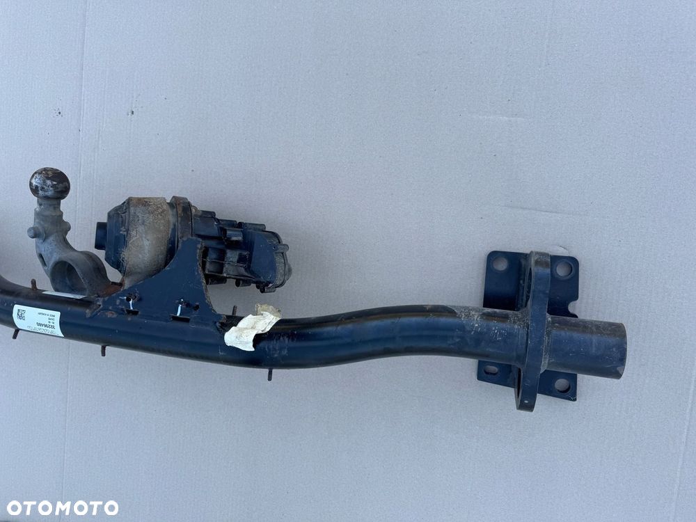 Hak Holowniczy Volvo V60 II 32296480 - 2