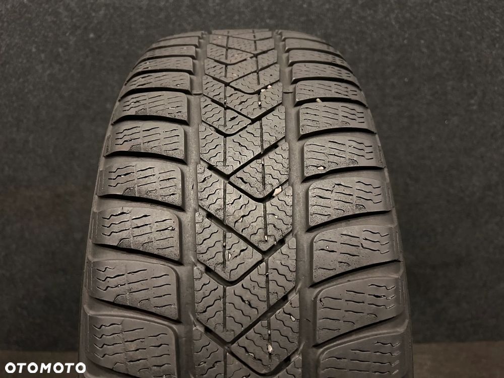 Pirelli Winter SottoZero 3 205/50/17 93H XL 1szt. - 2