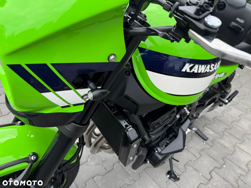 Kawasaki Z 900 RS - 26