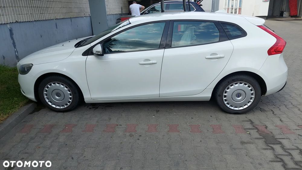Volvo V40 - 4