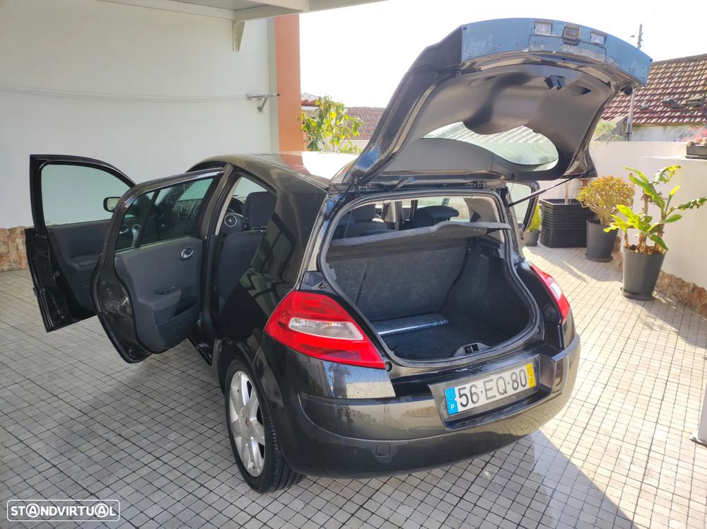 Renault Mégane 1.5 dCi Dynamique S - 3