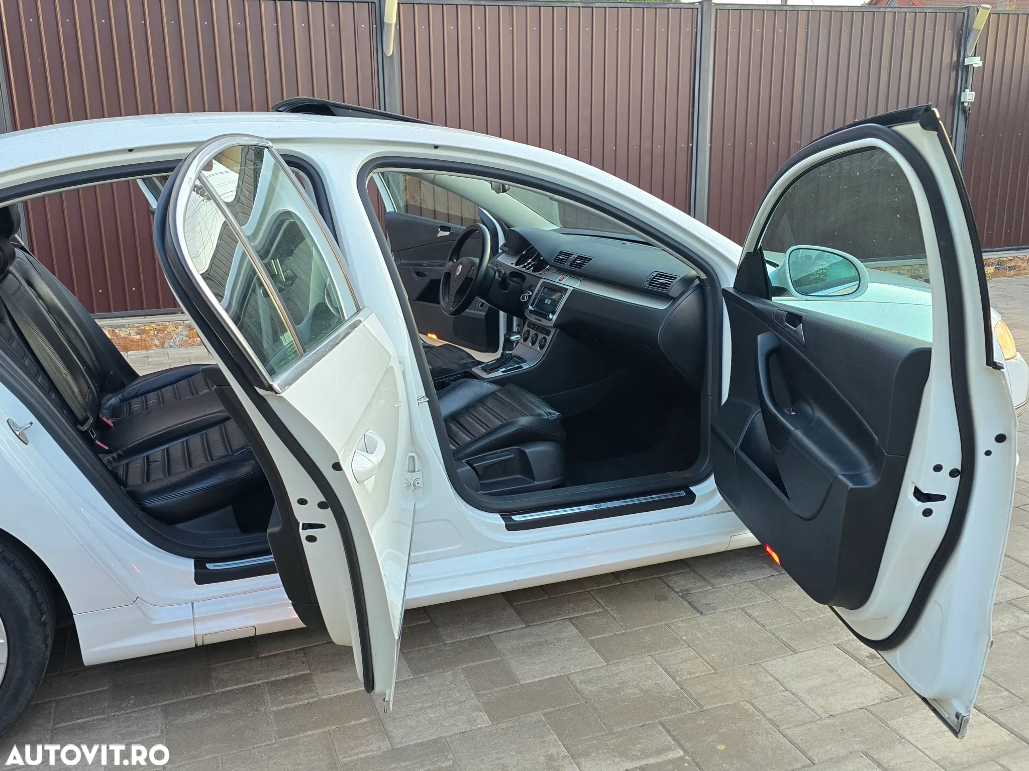 Volkswagen Passat - 17