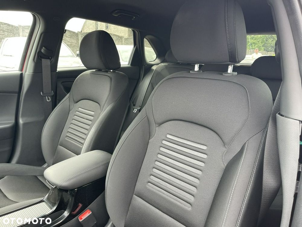 Hyundai i30 1.5 T-GDI 48V Smart Plus DCT - 12