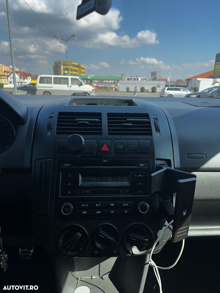 Volkswagen Polo 1.4 TDI Attractive - 13