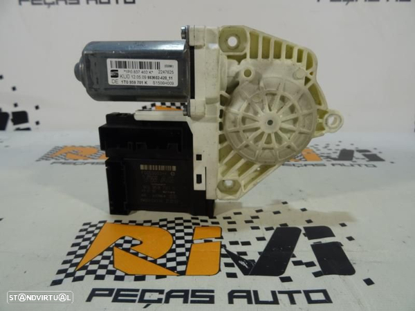 Motor Do Elevador De Vidro Frente Esquerdo Seat Leon (1P1)  1K0959793n