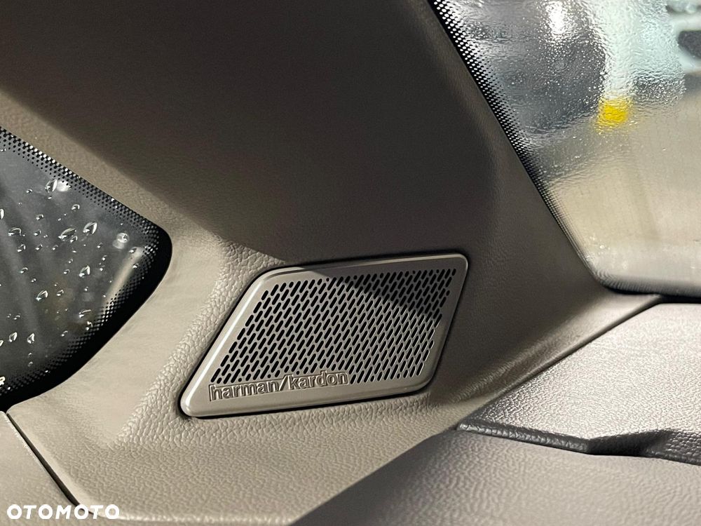 Volkswagen Multivan 1.5 eHybrid PHEV 180kW 4Motion L2 Edition DSG - 38