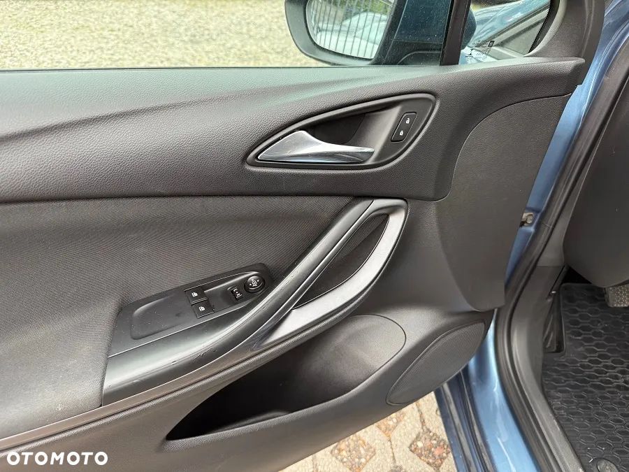 Opel Astra 1.4 Selection - 12