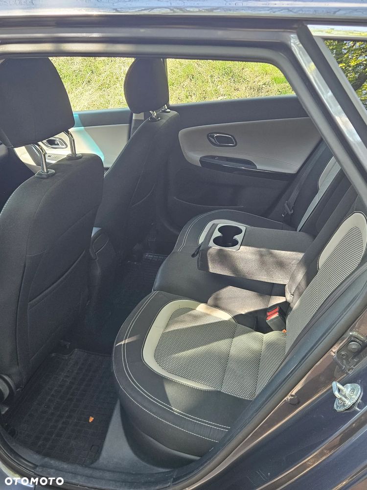 Kia Ceed 1.6 CRDi L - 17