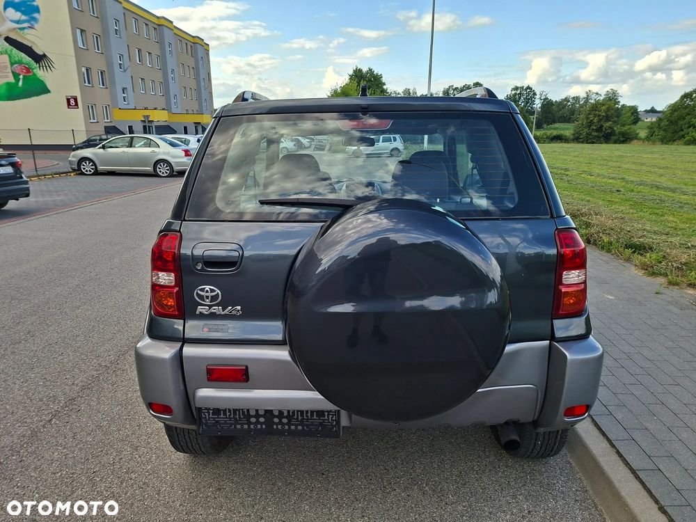 Toyota RAV4 D-4D 4x4 - 3