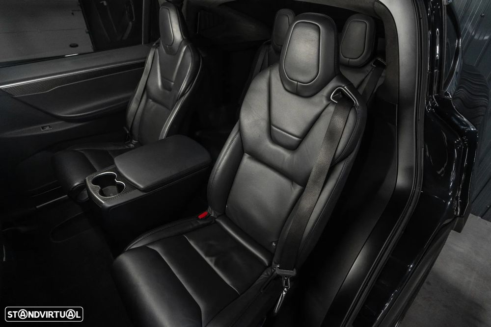 Tesla Model X 100D - 24