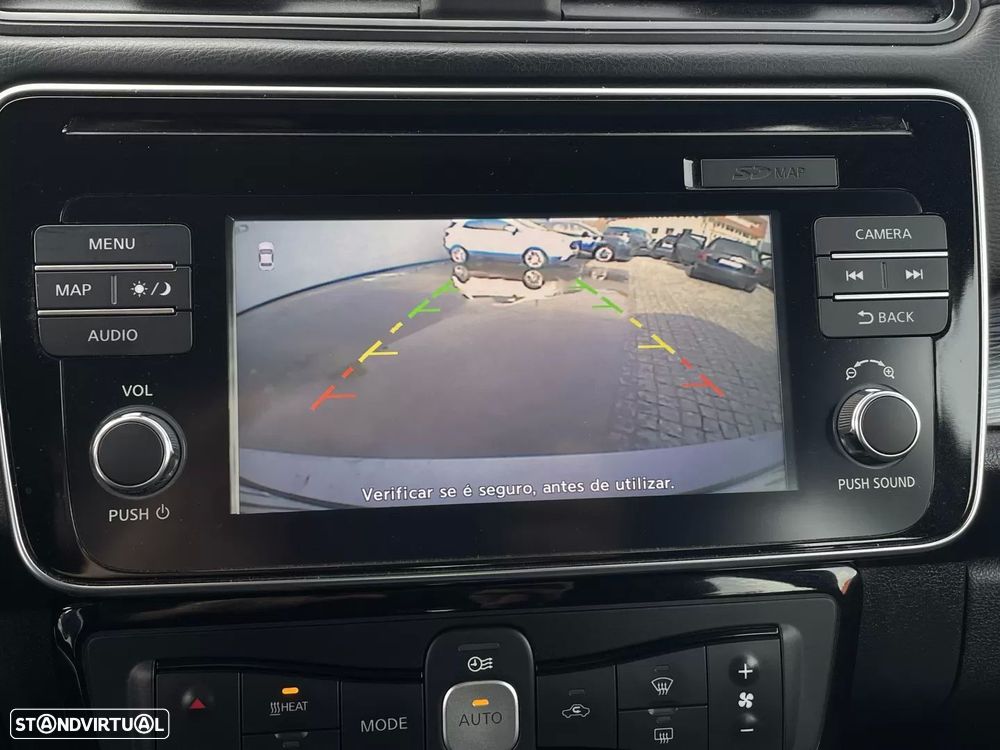 Nissan Leaf 40 kWh Acenta - 28