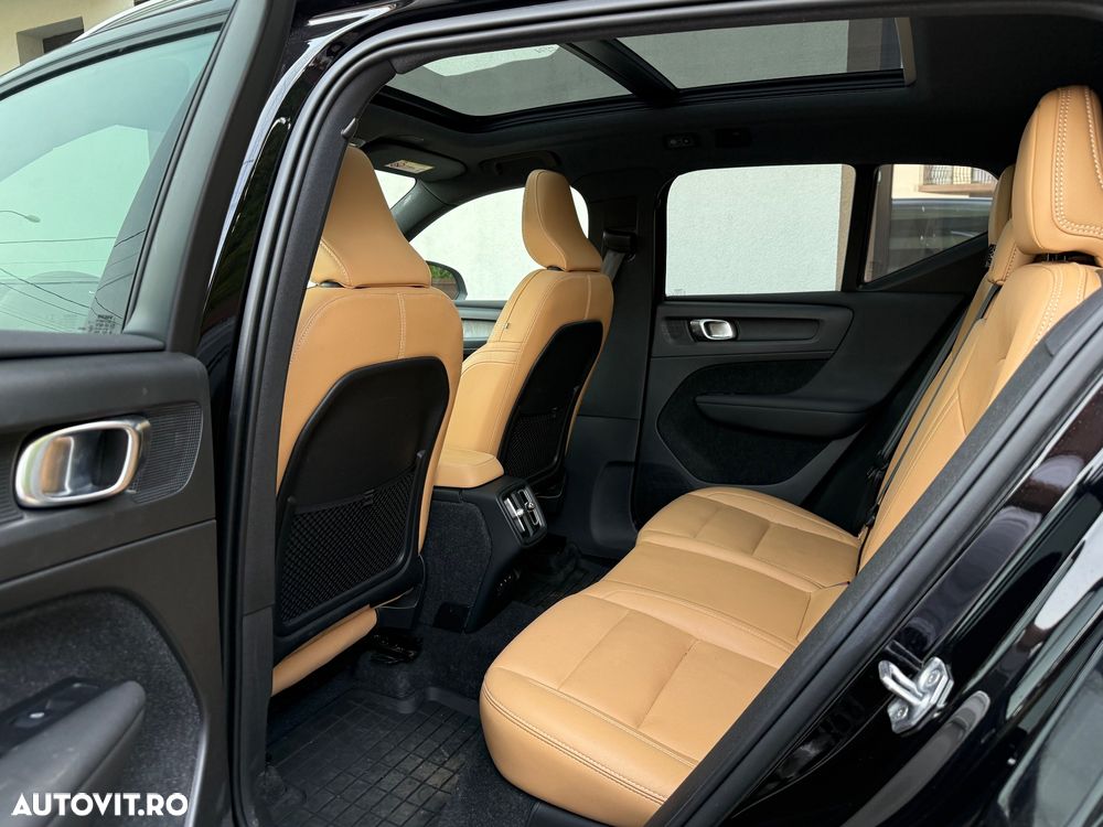 Volvo XC 40 B4 AT8 AWD Mild Hybrid Inscription - 14