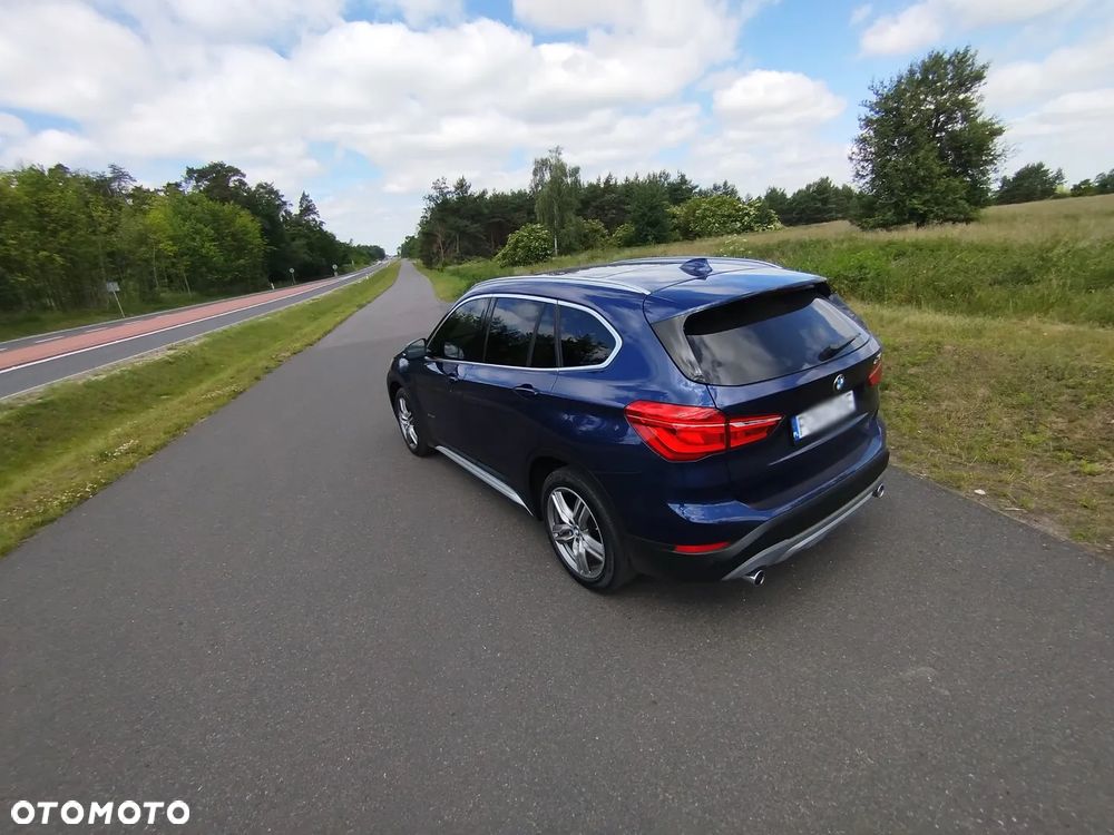 BMW X1 xDrive25i xLine sport - 30