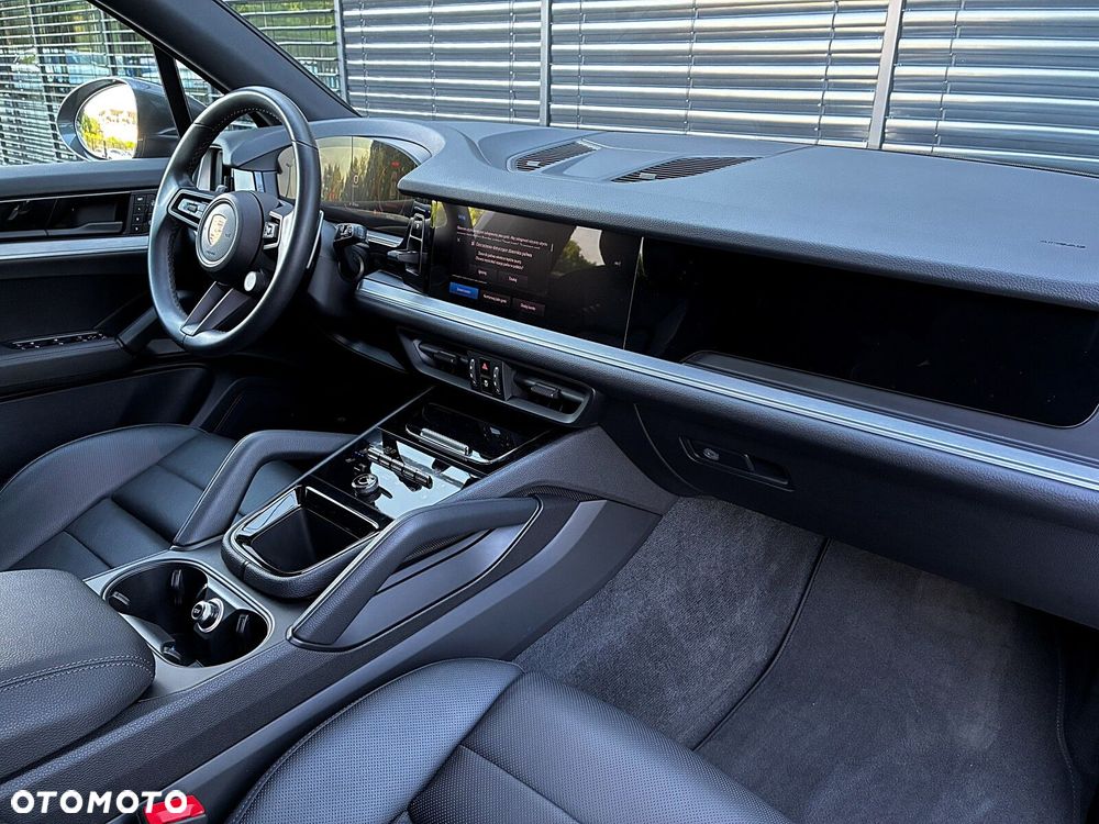 Porsche Cayenne - 22