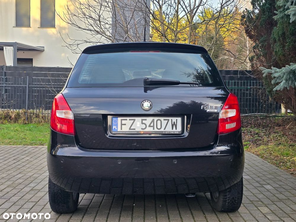 Skoda Fabia 1.2 HTP Elegance - 4