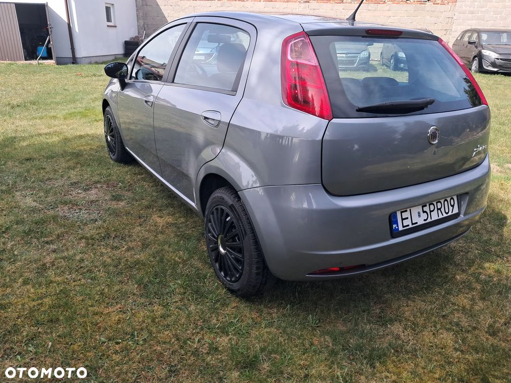 Fiat Punto 1.4 16V Dynamic - 6