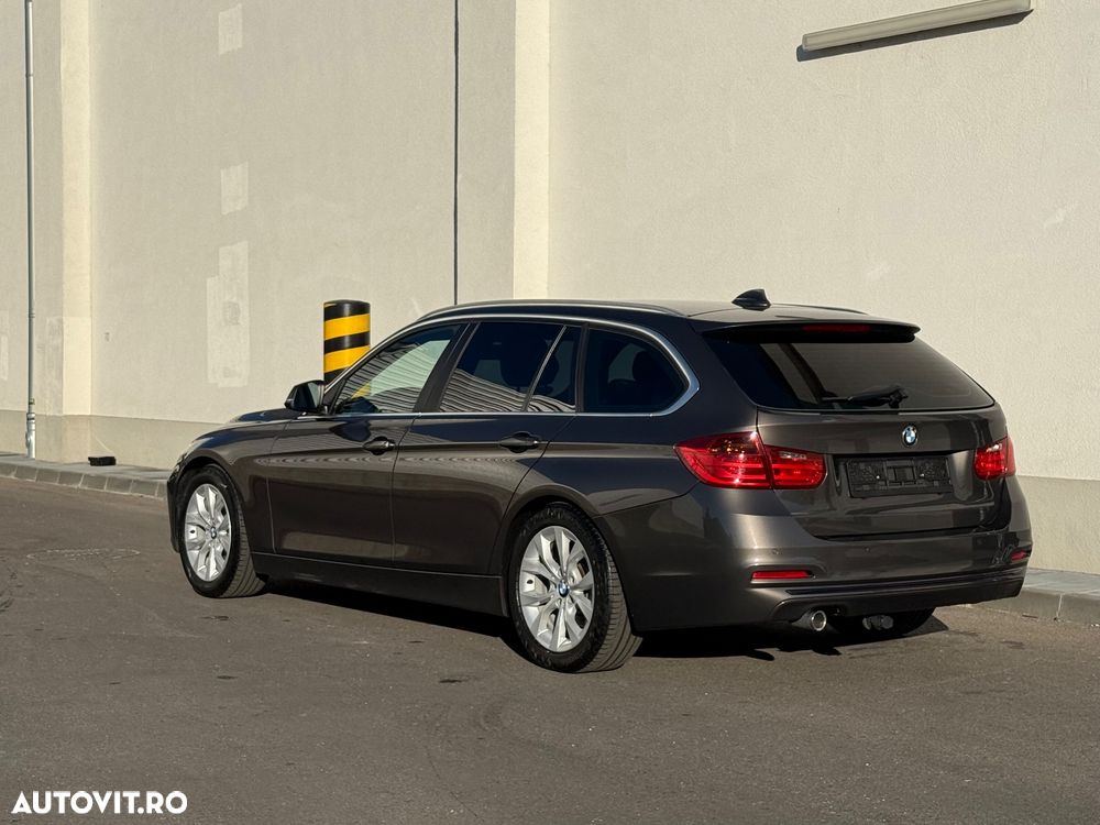 BMW Seria 3 320d Touring Aut. Efficient Dynamics Edition - 12