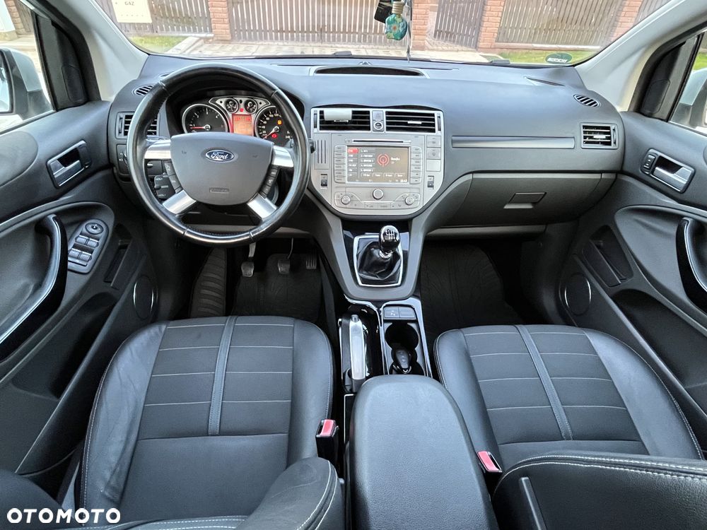 Ford Kuga 2.0 TDCi 4x4 Titanium - 5