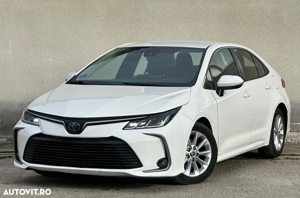 Toyota Corolla 1.8 Hybrid Business Edition - 1