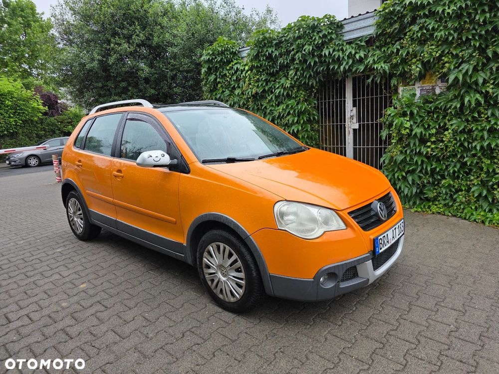 Volkswagen Polo Cross 1.4 16V Highline - 3