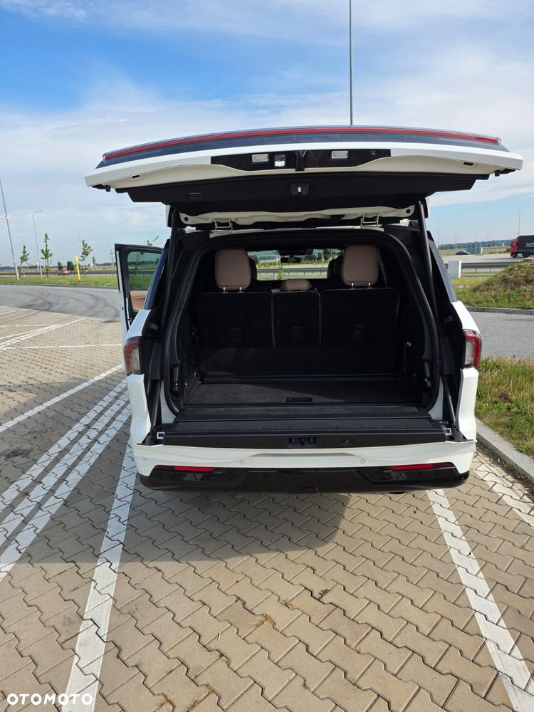 Lincoln Navigator - 10