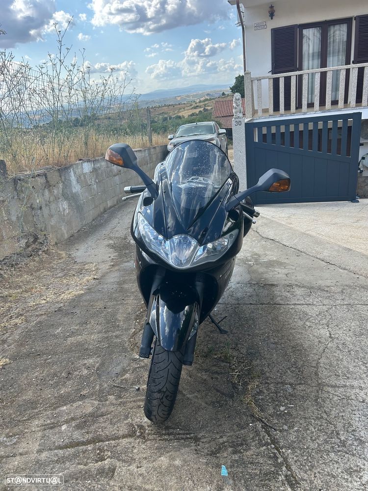 Triumph Sprint - 1