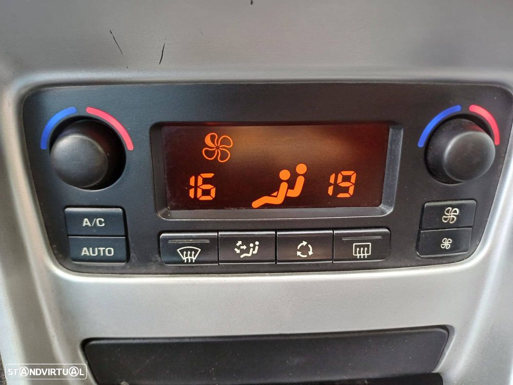 Peugeot 307 1.6 HDi Executive - 10