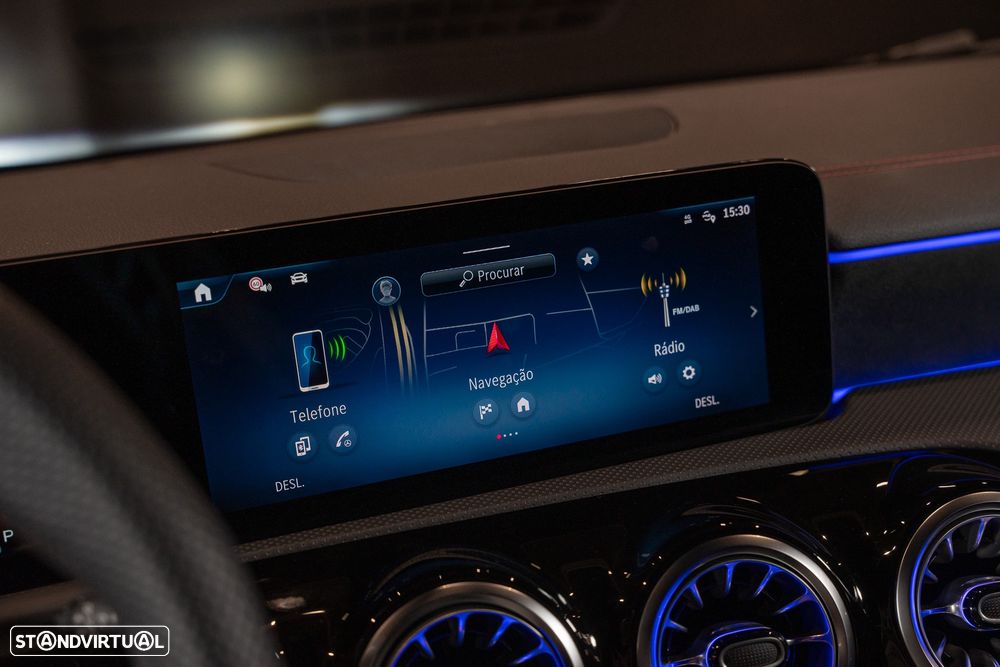 Mercedes-Benz CLA 250 - 22