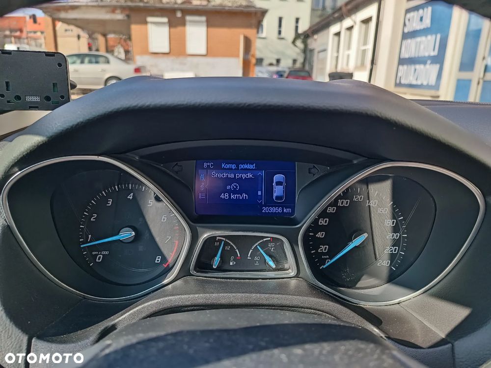 Ford Focus 1.6 EcoBoost Titanium - 19
