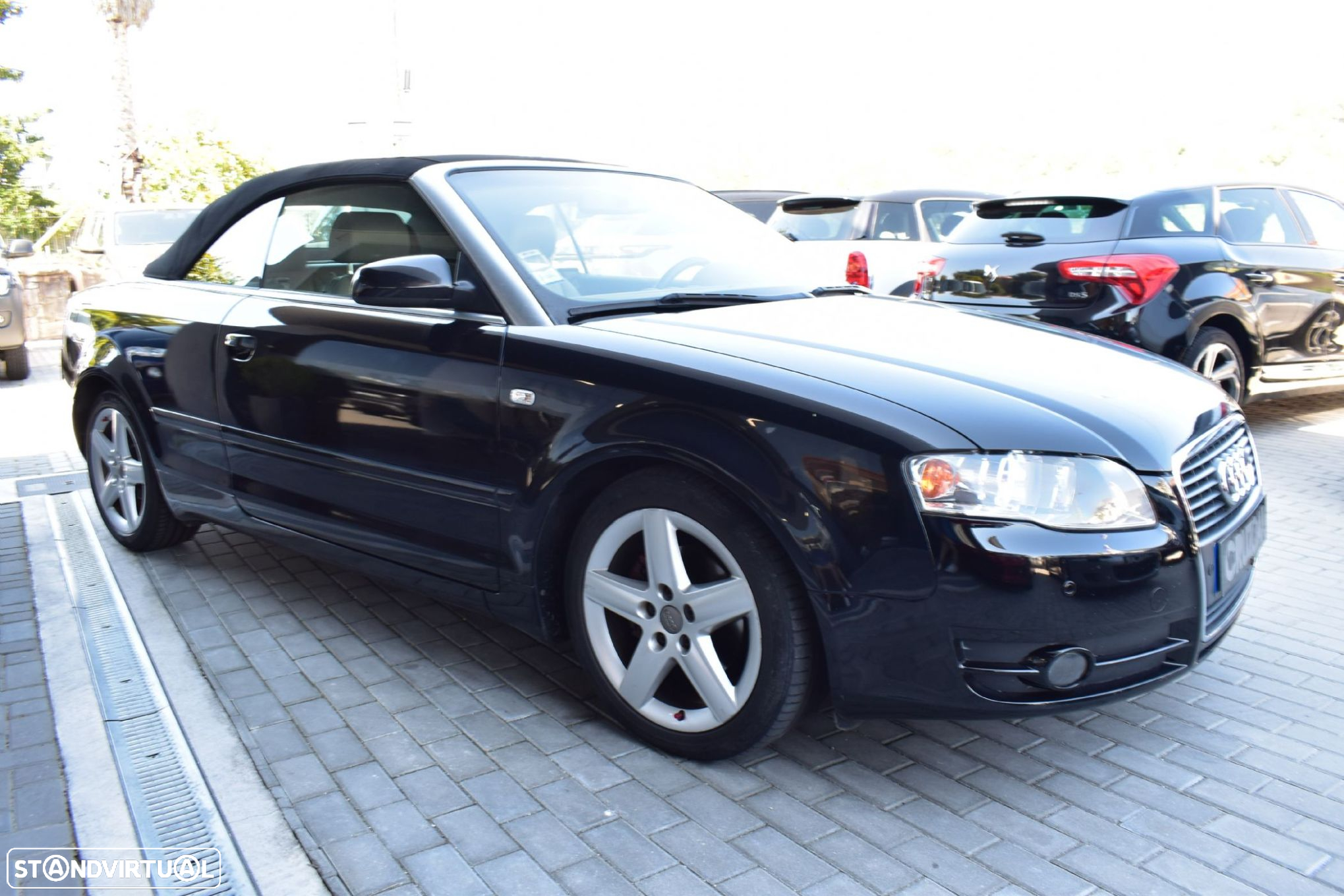 Audi A4 Cabrio 2.0 TDi Sport - 17