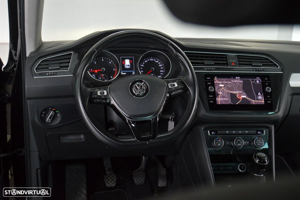 VW Tiguan 1.6 TDI Confortline - 26